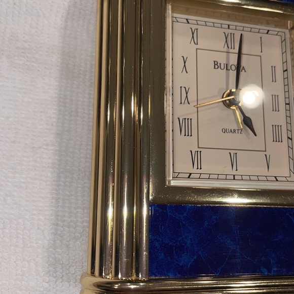 Bulova Alarm Clock - Picture 2 of 16